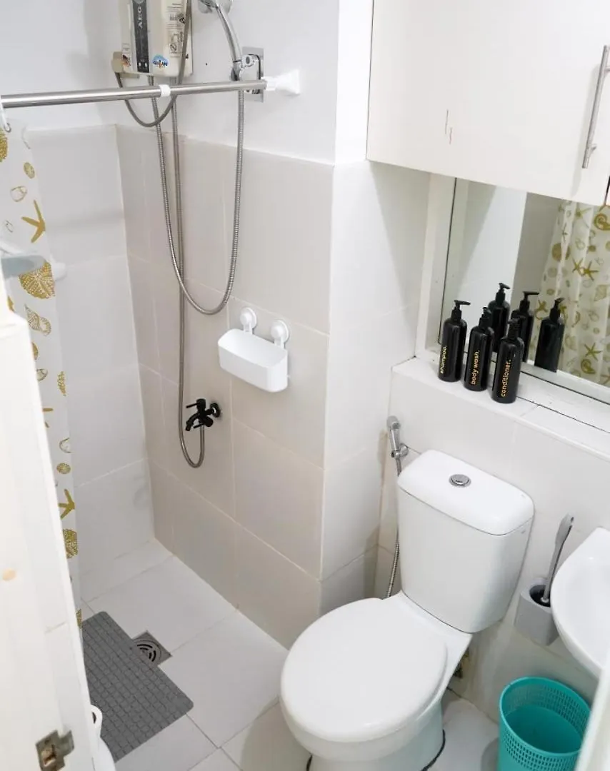 Apartment Beautiful 1-Bedroom Condo In Makati - Pool, Gym & Near Airport Manila Philippines